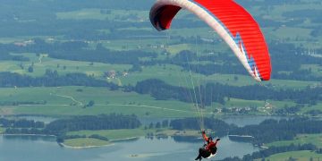 Alldaynews.gr Σκοτώθηκε 42χρονος από την Αθήνα με αλεξίπτωτο πλαγιάς