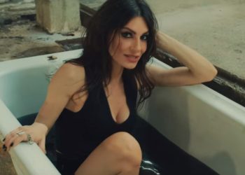 Τσακίζει κόκκαλα η Άσπα Τσίνα: «Μέσα από τον καρκίνο μαθαίνεις και εξελίσσεσαι»