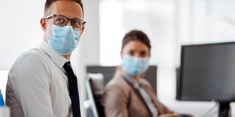 Alldaynews.gr Δημόσιο: Πότε είναι υποχρεωτική η χρήση μάσκας για τους υπαλλήλους