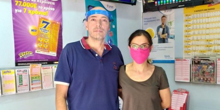 ΤΖΟΚΕΡ 7,7 εκατ.: Τυχερό εις διπλούν το πρακτορείο ΟΠΑΠ – “Δεν μπορούσα να κοιμηθώ”