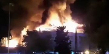 Alldaynews.gr Πυρκαγιά σε ξενοδοχείο: Ένας νεκρός και 10 τραυματίες