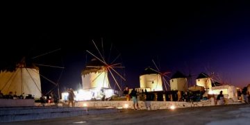 Alldaynews.gr Μύκονος: Δικηγόρος «έσπασε» την καραντίνα, συνελήφθη και έκανε μήνυση στο διοικητή