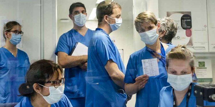 Alldaynews.gr κορονοϊός-γιατροί-covid-19, covid19, koronoios