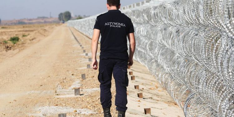 Alldaynews.gr Έβρος: Δεν περνάει τίποτα! Νέος φράχτης 27 χιλιομέτρων – Παντού κάμερες και συρματοπλέγματα