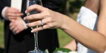 Βόλος-Κορονοϊός: 71χρονος έκανε αρραβώνα και πλήρωσε πρόστιμο 5.000€!