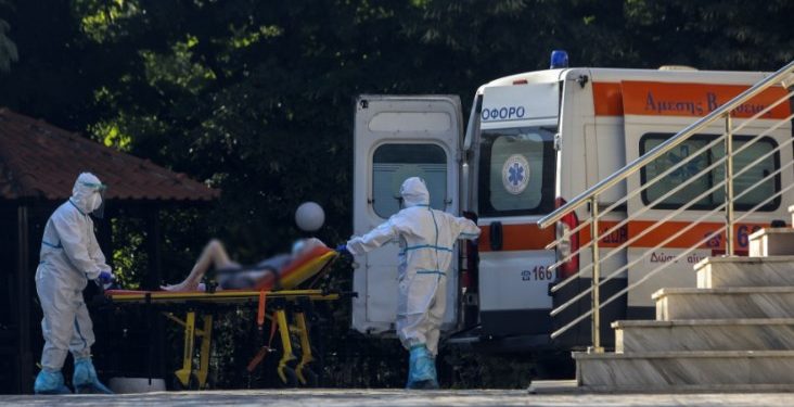 Κορονοϊός: Δύσκολες ώρες για 17χρονο-Μεταφέρθηκε με Σινούκ τα χαράματα στην Κρήτη