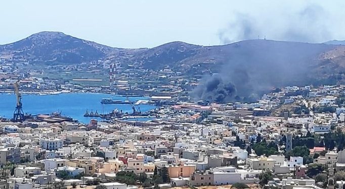 Alldaynews.gr Σύρος: Φωτιά και έκρηξη στο ναυπηγείο “Ταρσανά”-Σοκάρουν οι Εικόνες