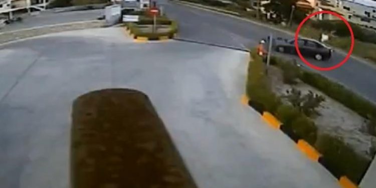 Alldaynews.gr Κρήτη: Δείτε τι ακριβώς σημαίνει: Το κράνος σώζει-Σοκαριστικό τροχαίο μπροστά σε κάμερα