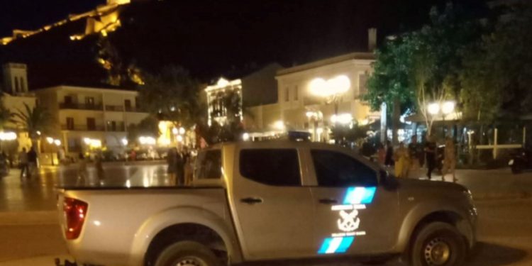 Επιχειρηματίας έπεσε στη θάλασσα λόγω προστίμου για τον κορονοϊό! Τι είπε ο Χαρδαλιάς[video]