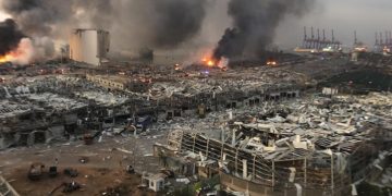 Έκρηξη στη Βηρυτό: Ξεπερνούν τους 70 οι νεκροί, χιλιάδες οι τραυματίες – Νύχτα αγωνίας στα συντρίμμια[Εικόνες Σοκ]