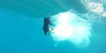 Φρικτό ατύχημα στην Κέρκυρα – Προπέλα βάρκας «μάγκωσε» το χέρι τουρίστα