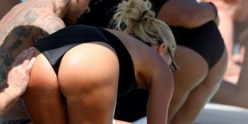 Μύκονος: Ποιος είναι ο τυχερός που τρίβει την Βίκυ Κάβουρα;[photos]