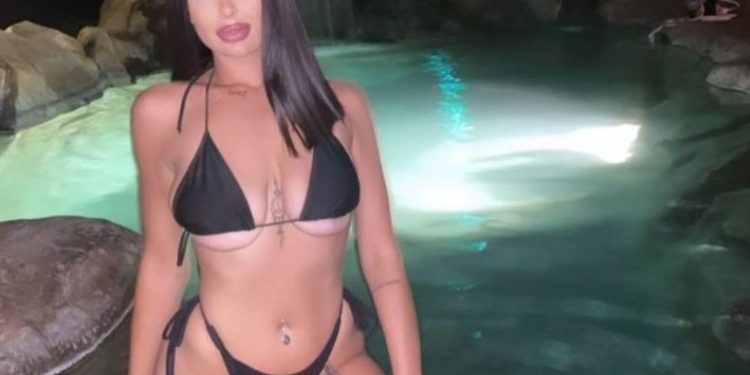 Alldaynews.gr Γυμνάστρια πήγε ταυτόχρονα με 7 μπασκεμπολίστες