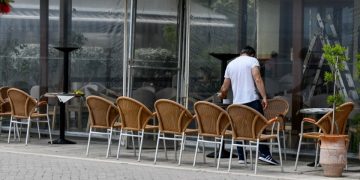 Κορονοϊός: Έρχονται νέα μέτρα στήριξης για επιχειρήσεις και εργαζόμενους