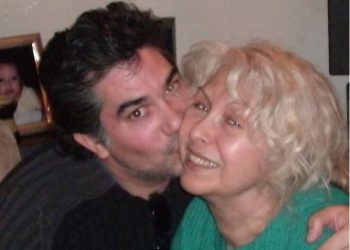 «Κλαίω για σένα σπλάχνο μου»: Τα συγκινητικά λόγια της Ρίας Δελούτση για τον αδικοχαμένο γιο της