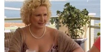 Κορμάρα! Η Ξανθίππη από το «50 – 50» με μπικίνι στην παραλία![photos]