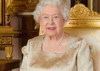 Οριστικό: Εκτός Buckingham η Βασίλισσα Ελισάβετ