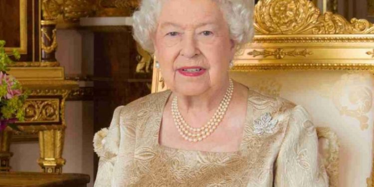 Οριστικό: Εκτός Buckingham η Βασίλισσα Ελισάβετ