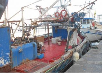 Τραγωδία: Νεαρός  έπεσε στην θάλασσα, μπλέχτηκε στα δίχτυα και πνίγηκε