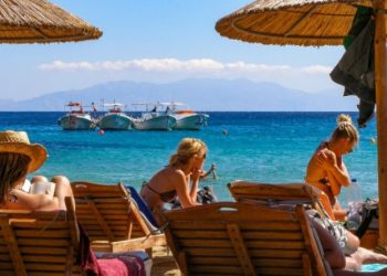 Μύκονος:  Καταγγελίες ότι έκρυβαν Έξι κρούσματα κορονοϊού σε πασίγνωστο ξενοδοχείο