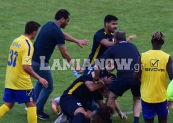 Video: Μπουνιές στο “φιλικό” Παναιτωλικός-Λαμία μετά από σκληρό τάκλιν!