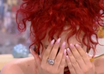 “The Booth”: Ξέσπασε σε κλάματα η Σοφία Κουρτίδου (video)