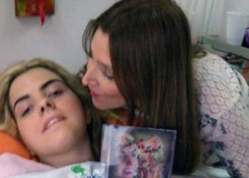 Το πρώτο της μπάνιο μετά από 7 χρόνια έκανε η Ασπασία(photos)