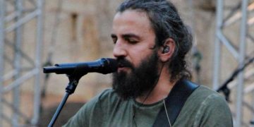 Alldaynews.gr Μπαλάφας κατά του εμβολίου για τον κορονοϊό! Το 5G, οι μάσκες και ο χαμός στα σχόλια