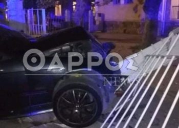 Καλαμάτα: Αυτοκίνητο μπούκαρε σε σχολείο (pics)