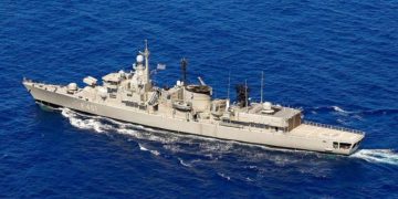 Alldaynews.gr Θερμό επεισόδιο: Σύγκρουση τουρκικής και ελληνικής φρεγάτας και ζημιές στο «Κεμάλ Ρέις»!