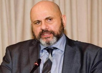 Κούβελας για κορωνοϊό: «Δεν μπορούμε τον κάθε ούγκανο ξαφνικά να τον κάνουμε άνθρωπο» (Video)