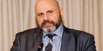 Κούβελας για κορωνοϊό: «Δεν μπορούμε τον κάθε ούγκανο ξαφνικά να τον κάνουμε άνθρωπο» (Video)