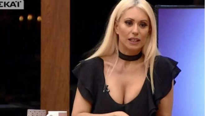 Μαρία Μπακοδήμου: Ποζάρει με “καυτό” ολόσωμο μαγιό και φέρνει “Καύσωνα”[photo]