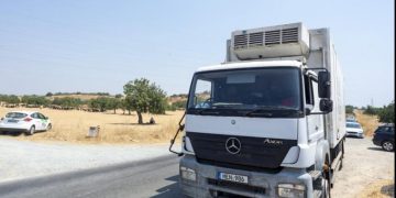 Alldaynews.gr Τραγωδία στην άσφαλτο: Τον σκότωσαν οι σωλήνες που πέρασαν από το παράθυρο-Προσπάθησε να σταματήσει πριν ξεψυχήσει