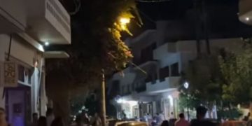 Alldaynews.gr ΠΑΣΟΚ-ΗΛΕΚΤΡΟΣΟΚ: Μαγαζί έκλεισε στις 12 με τον “Ήλιο” του ΠΑΣΟΚ στη διαπασών