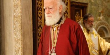 Αρχιεπίσκοπος Κρήτης: «Μην φοράτε μάσκα στην εκκλησία φυλακίζει την πίστη» – «Έγινε… παρανόηση» λέει η Αρχιεπισκοπή