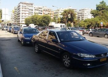 Θεσσαλονίκη: 32χρονος άρπαξε από ταξί τσάντα με 130.000 ευρώ στην Καλαμαριά
