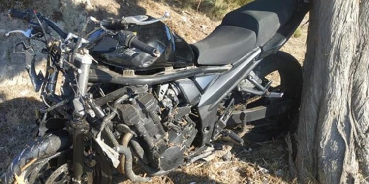 Alldaynews.gr Τραγωδία στην Πέλλα: 23χρονος έπεσε με τη μηχανή του σε δέντρο και σκοτώθηκε