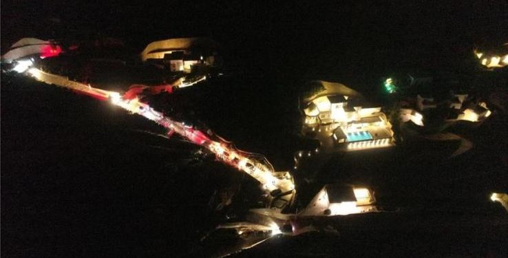 Alldaynews.gr Μύκονος: Πάρτι με 500 άτομα στη Φτελιά – Συνελήφθη ο διαχειριστής (pics)