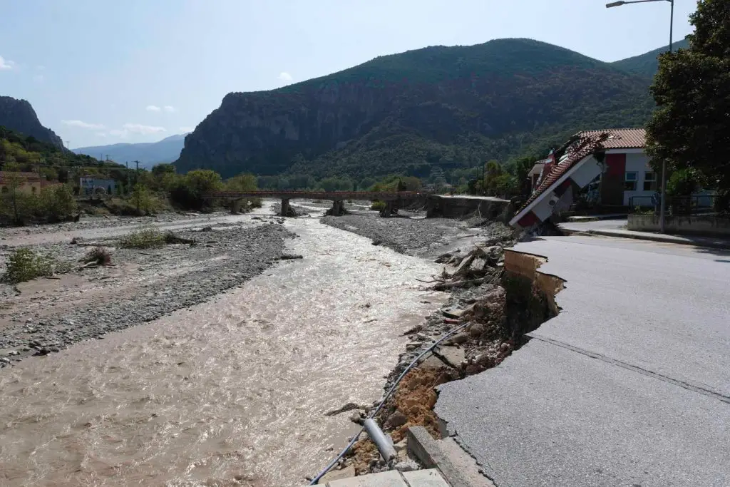 πλημμύρες Καρδίτσα νεροποντή κακοκαιρία