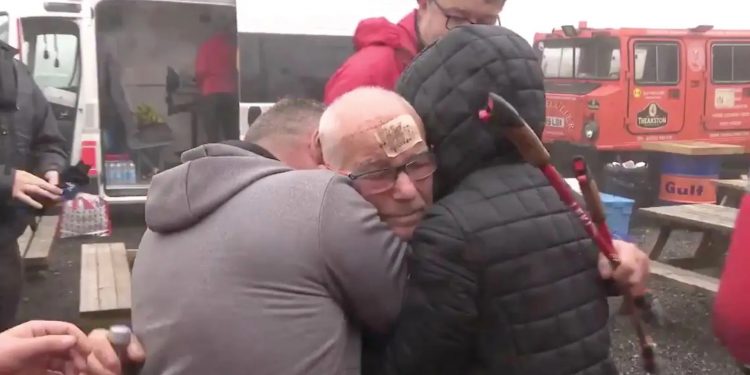 Τον αναζητούσαν 4 μέρες μετά από χαλαζόπτωση σε δύσβατη περιοχή – Εμφανίστηκε Ζωντανά στη συνέντευξη Τύπου για τον εντοπισμό του!