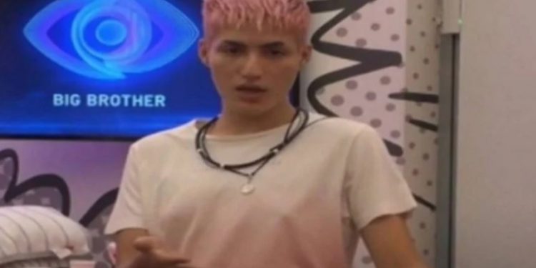 Alldaynews.gr Big Brother: Απαράδεκτη εμφάνιση του Θέμη-Με Στρινγκ μπροστά στις κάμερες