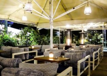 Επανάσταση στην αγορά καφέ: Με δικό σου ποτήρι στην καφετέρια αλλιώς… χαράτσι