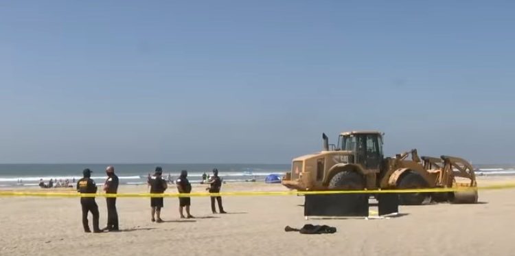 Alldaynews.gr Γυναίκα κοιμόταν στην παραλία και την πάτησε οδοστρωτήρας