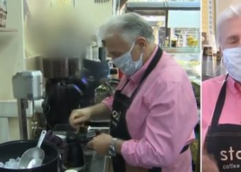 Ψωμιάδης: Σηκώνομαι 4:30, στις 5:30 βάζω τις τυρόπιτες να ψηθούν