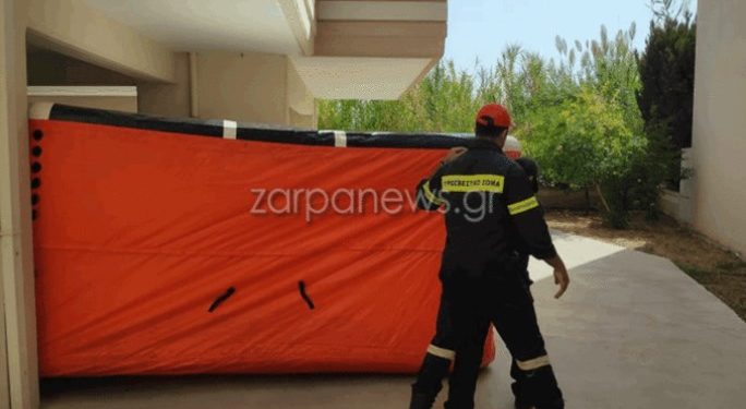 Γυναίκα απειλεί να πέσει από τον 3o όροφο της πολυκατοικίας της[video]