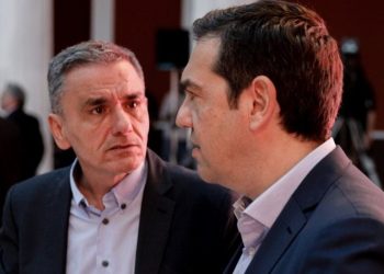 Τσακαλώτος «αδειάζει» Τσίπρα: Δεν μπορούμε να λέμε απατεώνα τον Μητσοτάκη