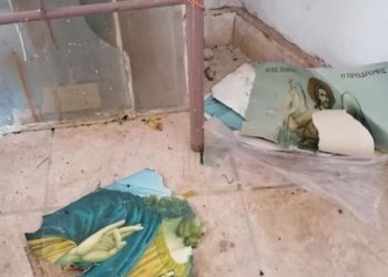 Μόρια: Μετανάστες κατέστρεψαν τον ναό του Αγίου Γεωργίου[Τραγικές Εικόνες]