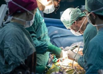 Θρήνος για τον 25χρονο Γιάννη: Ο πατέρας του έδωσε το νεφρό αλλά η μεταμόσχευση δεν πέτυχε!