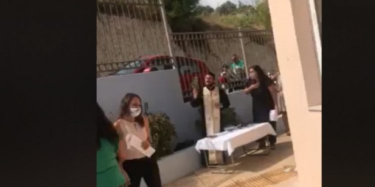 Alldaynews.gr Κρήτη: Συνελήφθη ο ιερέας μετά το κήρυγμα για τις μάσκες